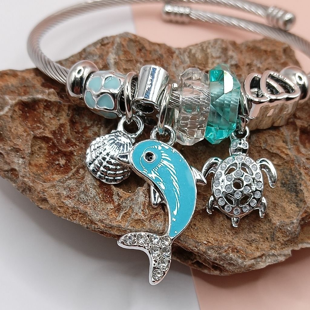 Ατσάλινο βραχιόλι με charms δελφίνι & χελώνα σε τιρκουάζ - Image 2
